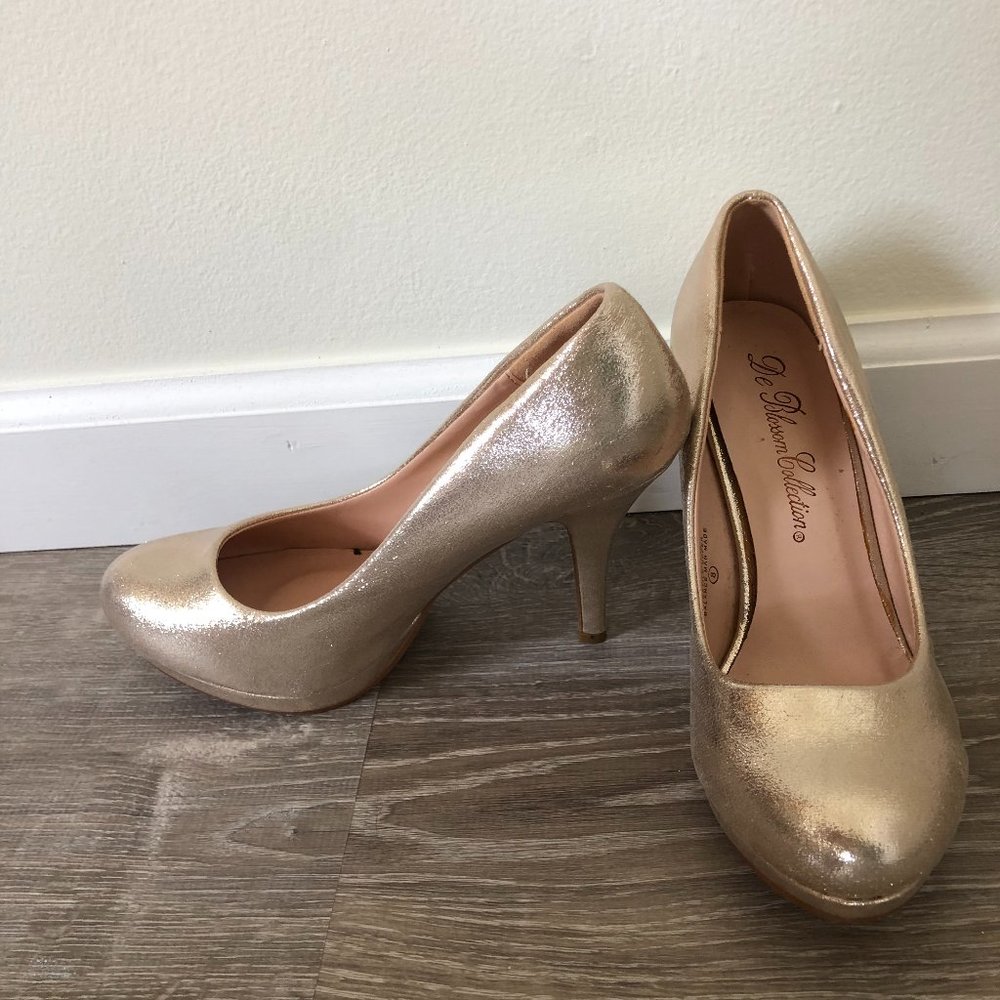 Gold Heels, Size 8